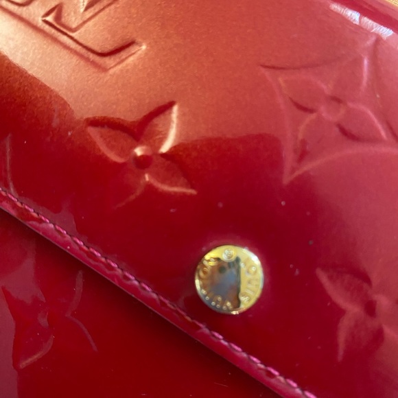 Vintage Louis Vuitton Vernis Long Wallet - Cherry Red - Picture 2 of 5